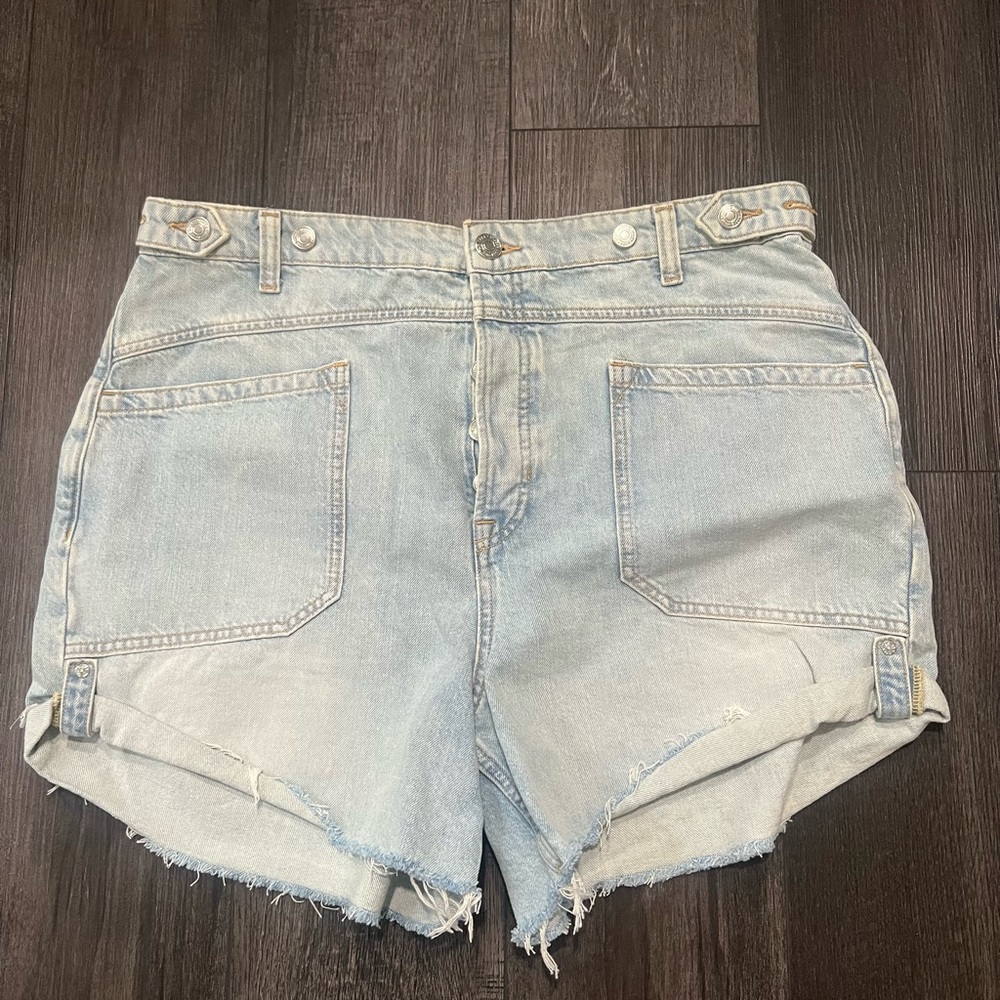 We The Free Palmer Light Blue Denim Shorts